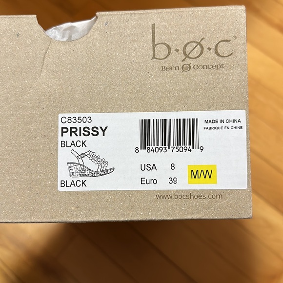 Born B.O.C Black Wedge Floral Sandals - Picture 3 of 3